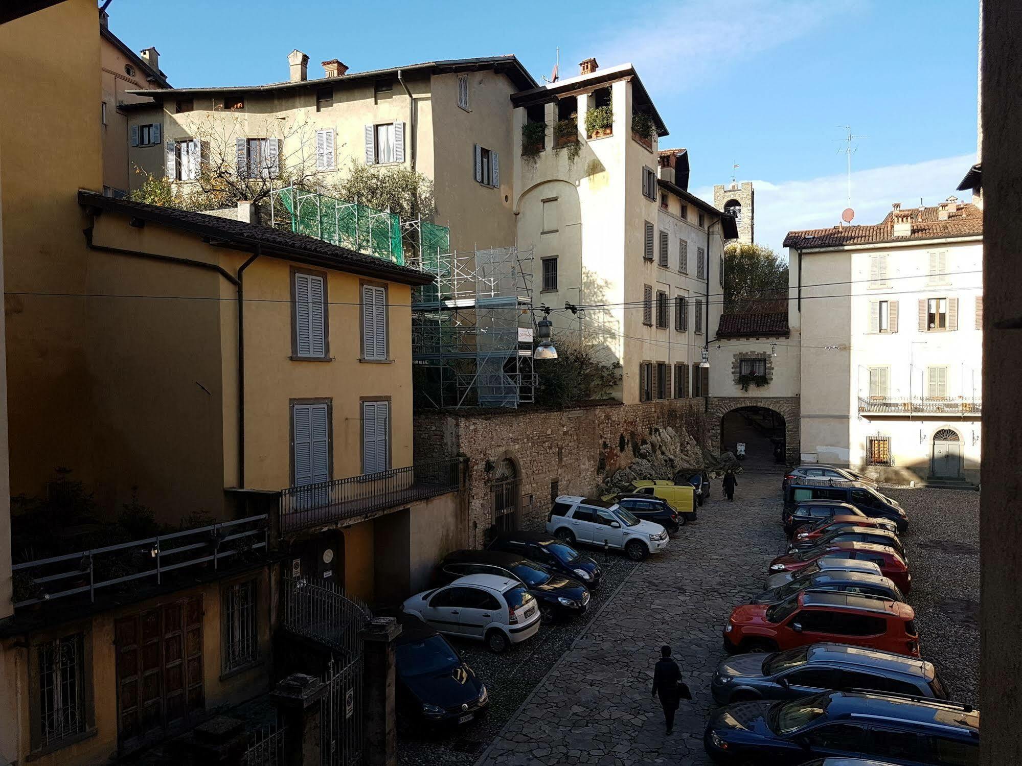 Uptown B'N'B Hotel Bérgamo Exterior foto